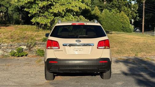 2012 Kia Sorento LX