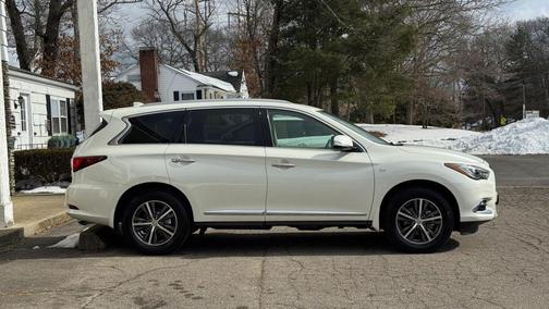 2017 INFINITI QX60 Base