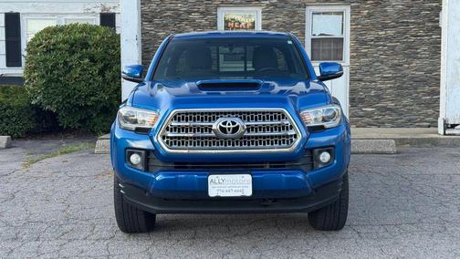 2016 Toyota Tacoma TRD Sport