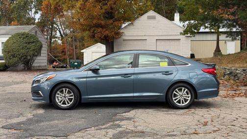 2016 Hyundai SONATA SE