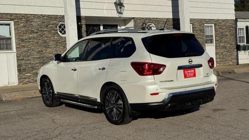 2018 Nissan Pathfinder Platinum