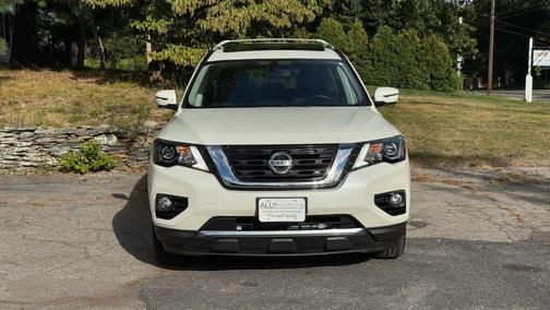 2018 Nissan Pathfinder Platinum