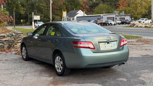 2010 Toyota Camry LE