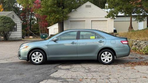 2010 Toyota Camry LE