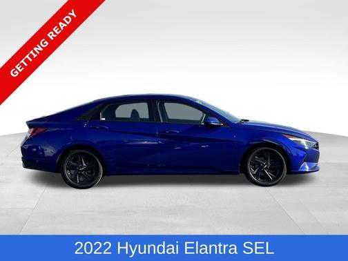 2022 Hyundai ELANTRA SEL