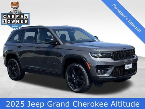 2025 Jeep Grand Cherokee Laredo