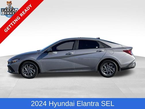 2024 Hyundai ELANTRA SEL
