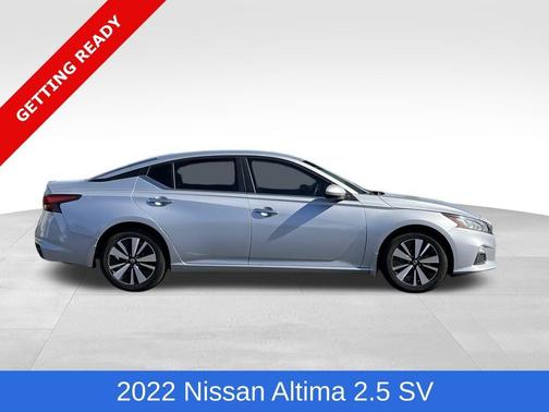 2022 Nissan Altima 2.5 SV