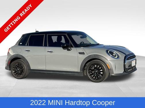 2022 MINI Hardtop Cooper