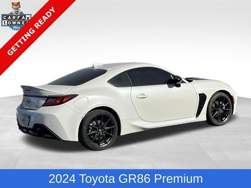 2024 Toyota GR86 Premium