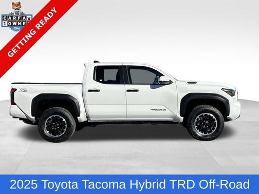 2025 Toyota Tacoma Hybrid TRD