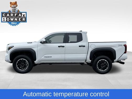2025 Toyota Tacoma Hybrid TRD