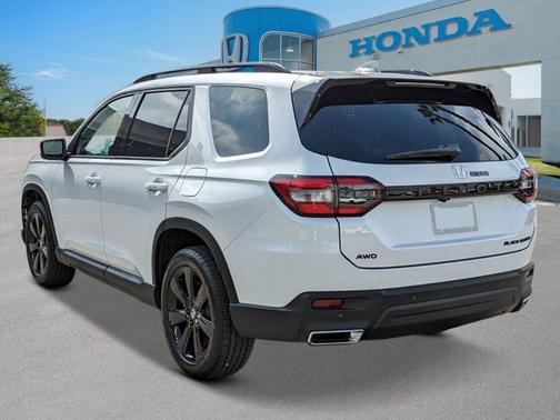 2025 Honda Pilot Black Edition