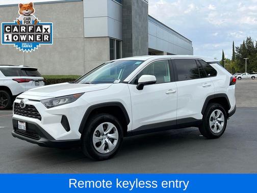 2022 Toyota RAV4 LE