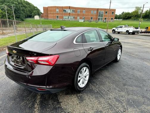 2021 Chevrolet Malibu FWD LT