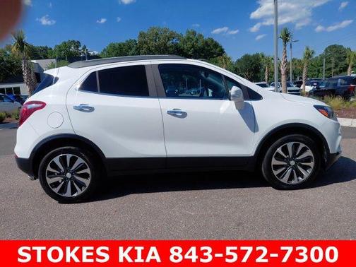 Summit White 2019 Buick Encore Essence