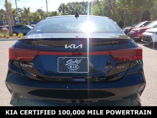 Aurora Black 2024 Kia Forte GT-Line