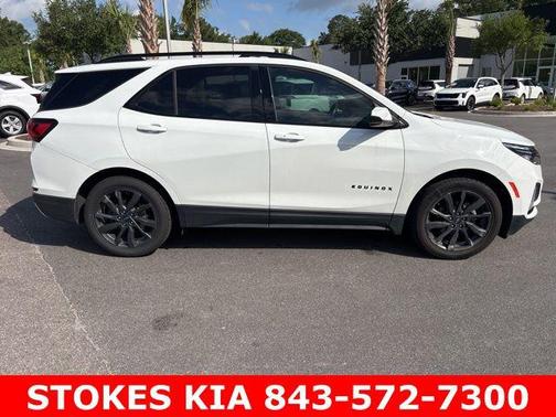 Summit White 2022 Chevrolet Equinox FWD RS