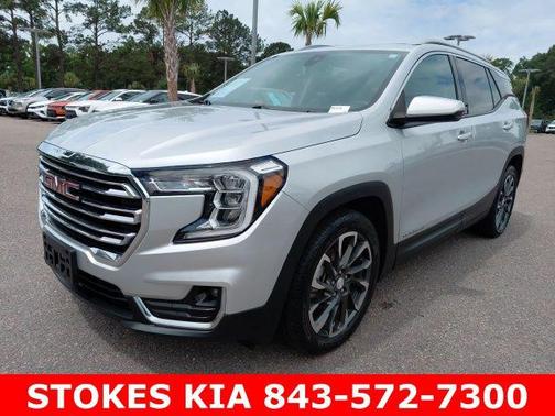 Quicksilver Metallic 2022 GMC Terrain SLT
