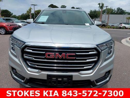 Quicksilver Metallic 2022 GMC Terrain SLT