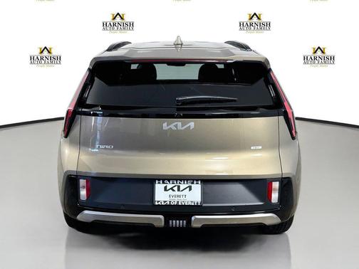 Sunset Beige 2027 Kia Niro SX