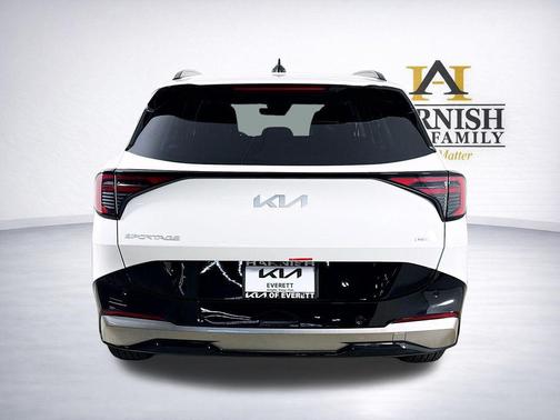 Snow White Pearl 2026 Kia Sportage Hybrid SX-Prestige