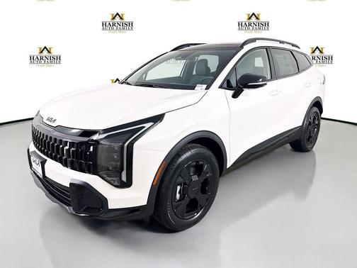 Snow White Pearl 2026 Kia Sportage X-Line