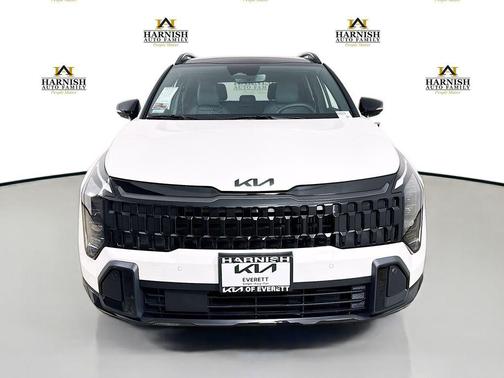 Snow White Pearl 2026 Kia Sportage X-Line