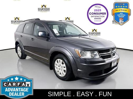 Granite Pearlcoat 2018 Dodge Journey SE
