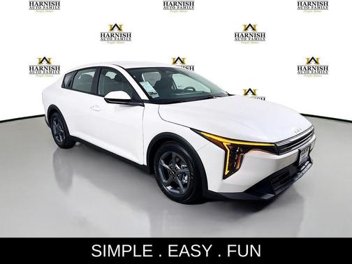 Snow White Pearl 2026 Kia K4 LXS