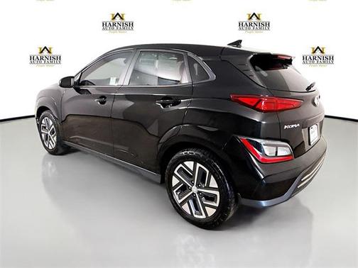 2022 Hyundai KONA EV SEL