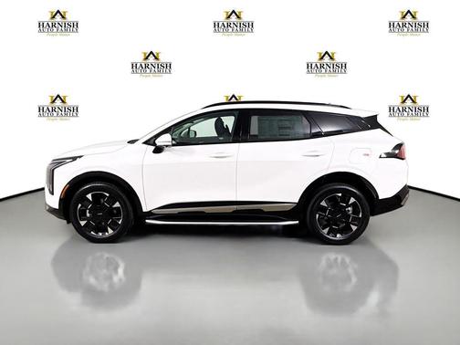 Snow White Pearl 2026 Kia Sportage Hybrid SX-Prestige