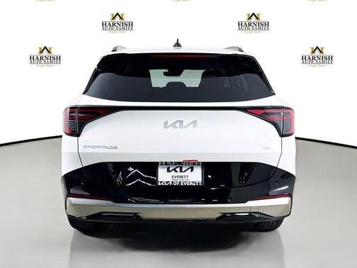 Snow White Pearl 2026 Kia Sportage Hybrid SX-Prestige