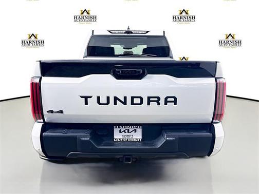 2024 Toyota Tundra Hybrid Platinum