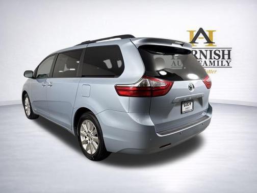 2015 Toyota Sienna XLE