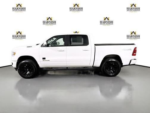 Bright White Clearcoat 2019 RAM 1500 Big Horn
