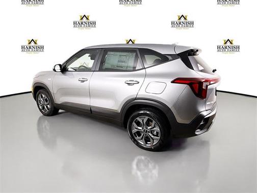 2025 Kia Seltos LX