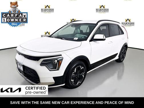 Snow White Pearl 2023 Kia Niro EV Wind