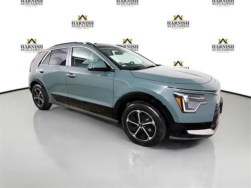 2025 Kia Niro SX