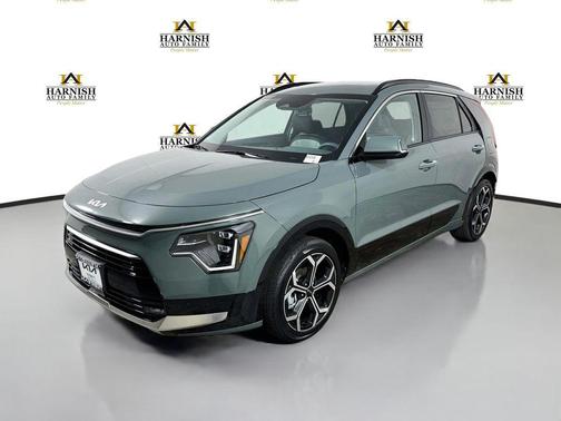 Cityscape Green 2026 Kia Niro Touring