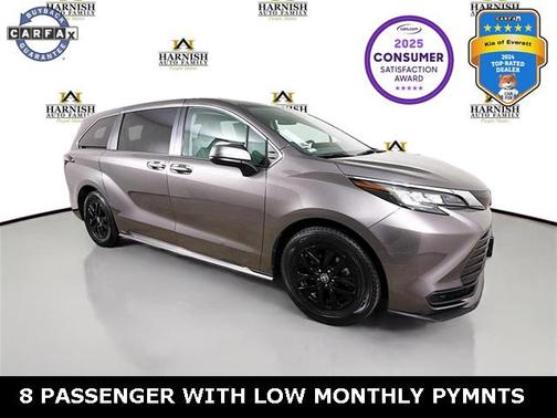 2022 Toyota Sienna LE
