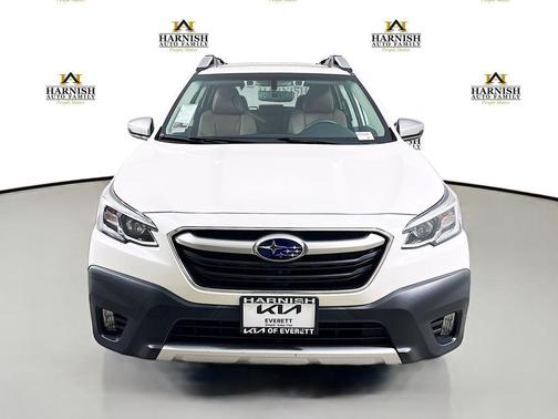 Crystal White Pearl 2020 Subaru Outback Touring