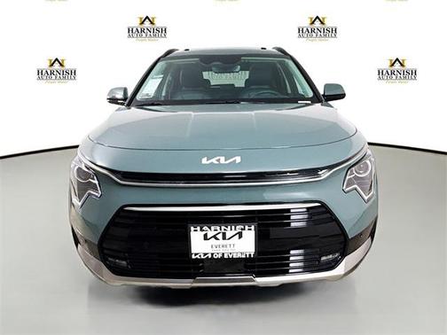 2025 Kia Niro SX