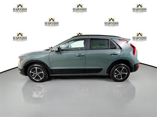 2025 Kia Niro SX