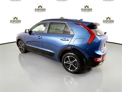 2025 Kia Niro SX