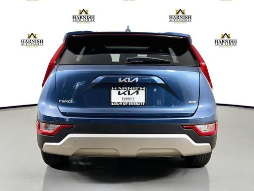 Mineral Blue 2026 Kia Niro EX
