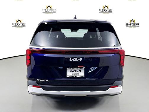 Deep Chroma Blue 2026 Kia Carnival LX