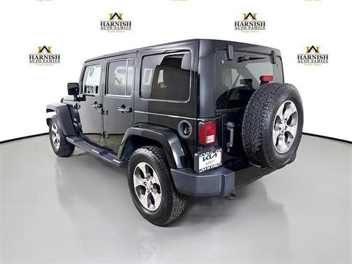 2016 Jeep Wrangler Unlimited Sahara