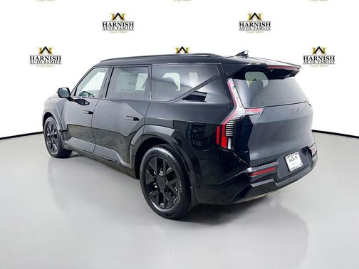 Ebony Black 2026 Kia EV9 Land