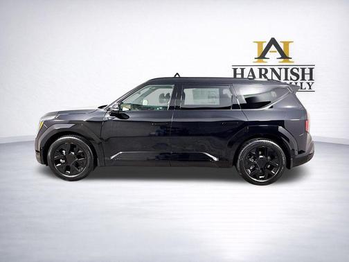 Ebony Black 2026 Kia EV9 Land